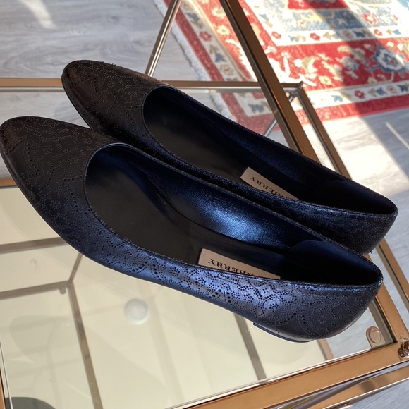 Authentic Burberry flat shoes - Picture 7 of 13